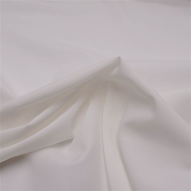 Tecido seda pluma off white