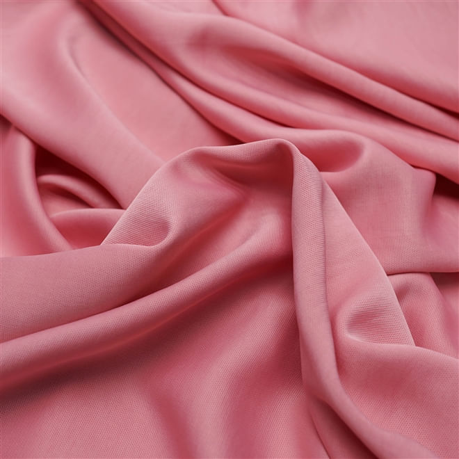 Tecido crepe alfaiataria resinado rosa