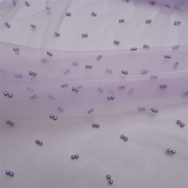 Tecido tule bordado com pérolas lilás