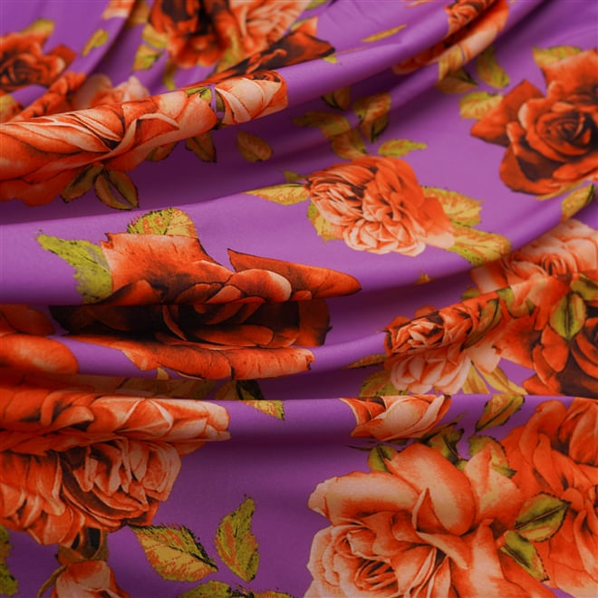 Tecido seda pluma lilás estampado floral laranja