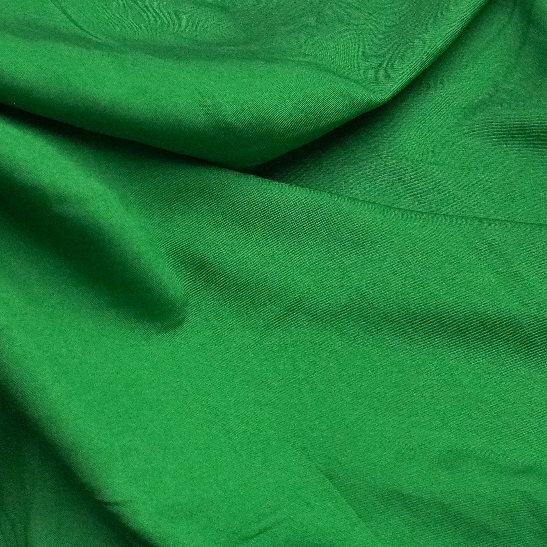 Tecido poliviscose verde bandeira