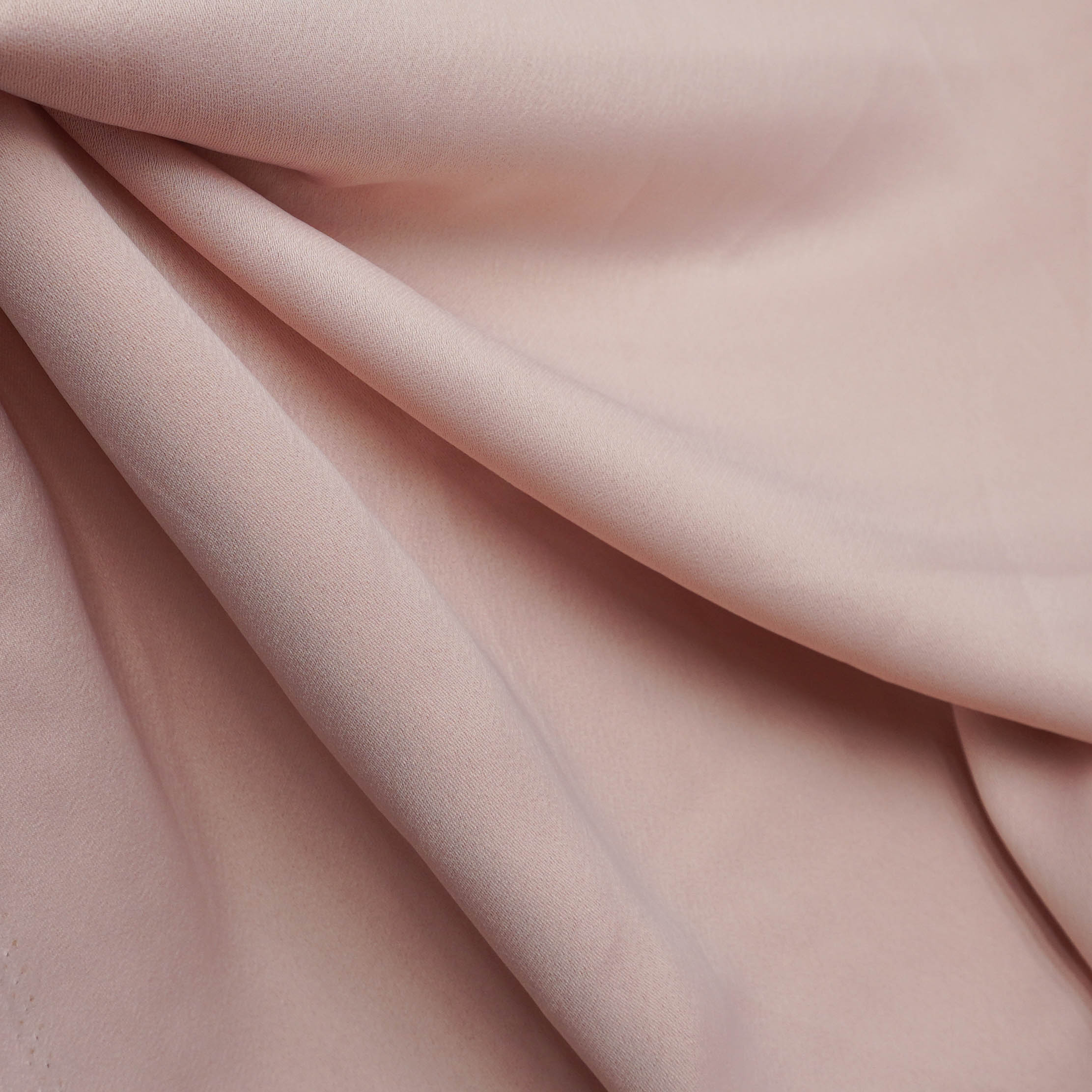 Tecido crepe versailles leve rosa claro