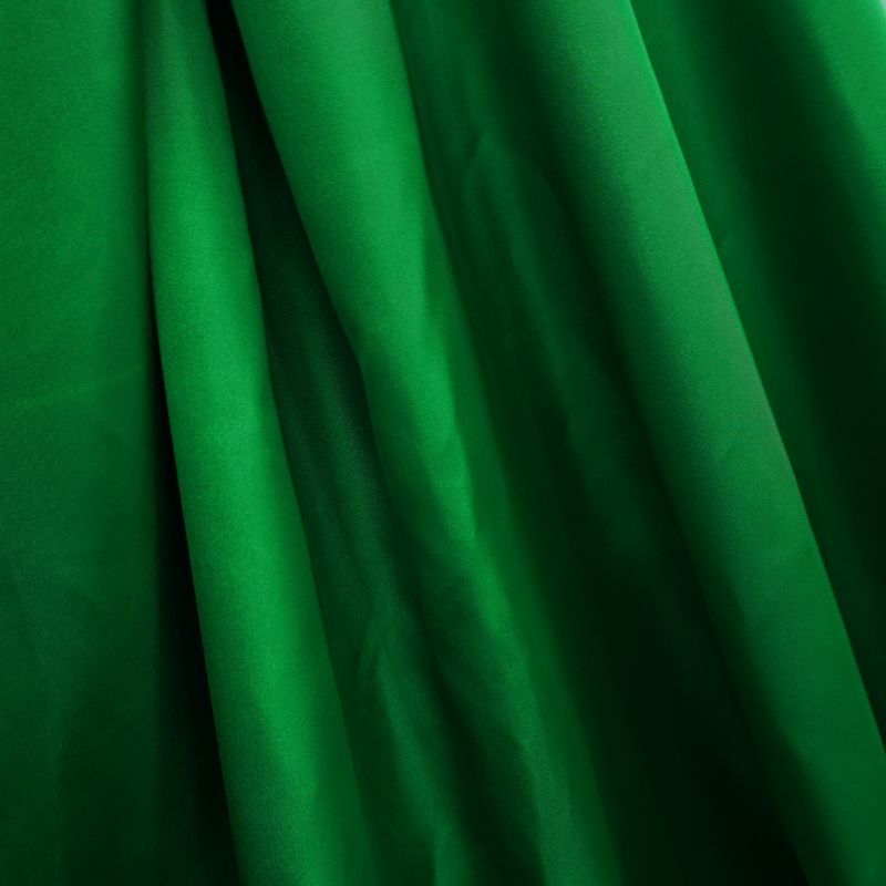 1735-TECIDO-TAFETA-SEVILHA-VERAO-VERDE-BANDEIRA--4-