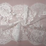 19338-TECIDO-BICO-DE-RENDA-CHANTILLY-OFF-WHITE-UND-300CM-24CM--2-