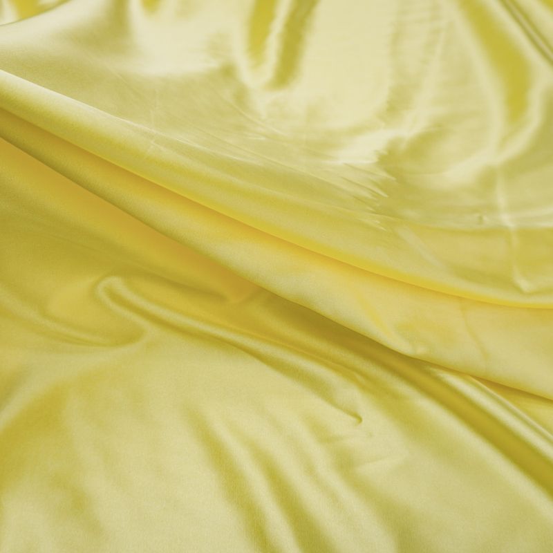 4833-TECIDO-CETIM-COM-ELASTANO-AMARELO-BEBE--4-