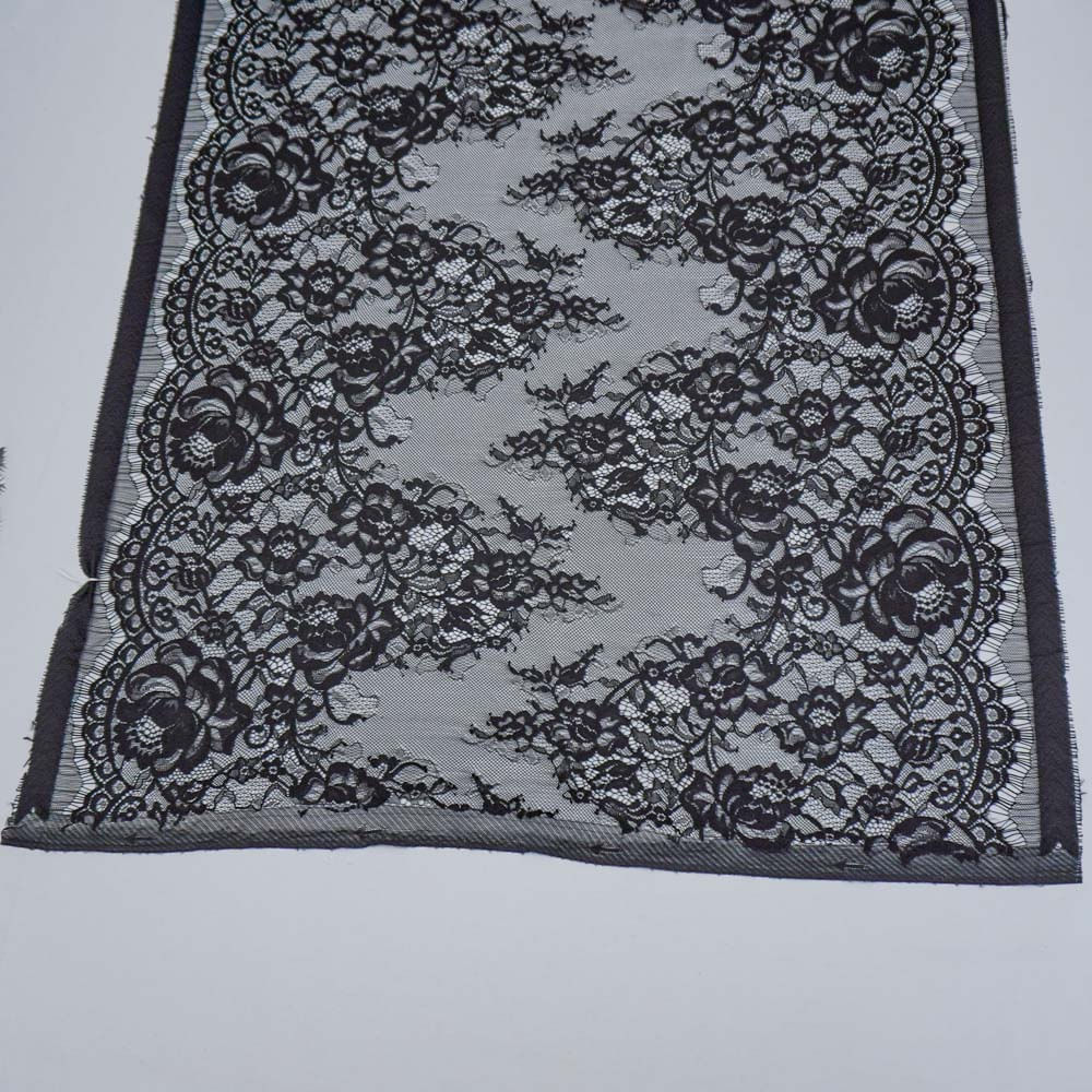 Tecido bico de renda chantilly preta - 300cm x 50cm