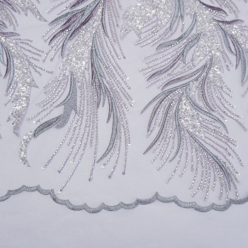 Tecido renda tule lilás bordado ramos pedraria com barrado und média 35cmx132cm
