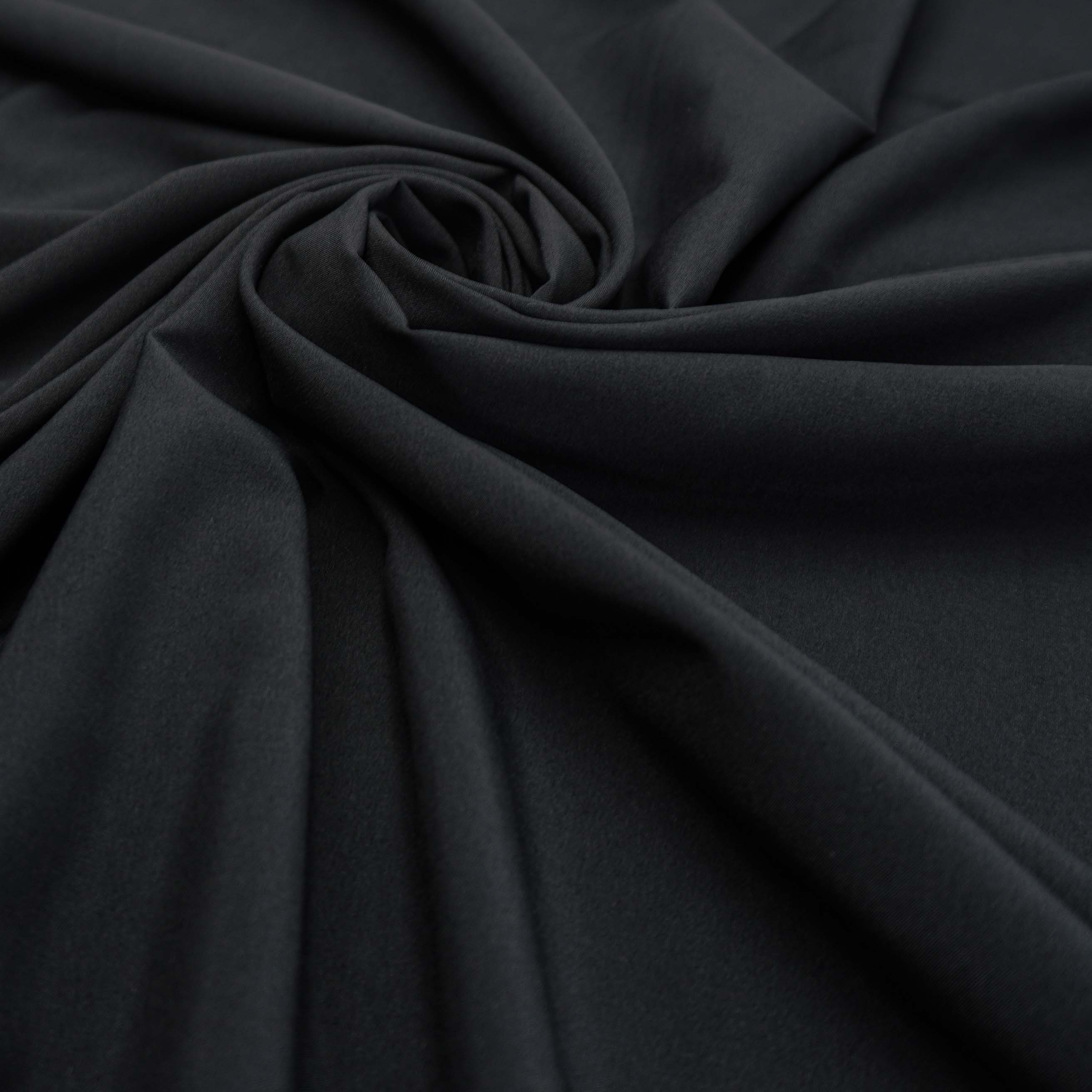 Tecido seda pluma preto