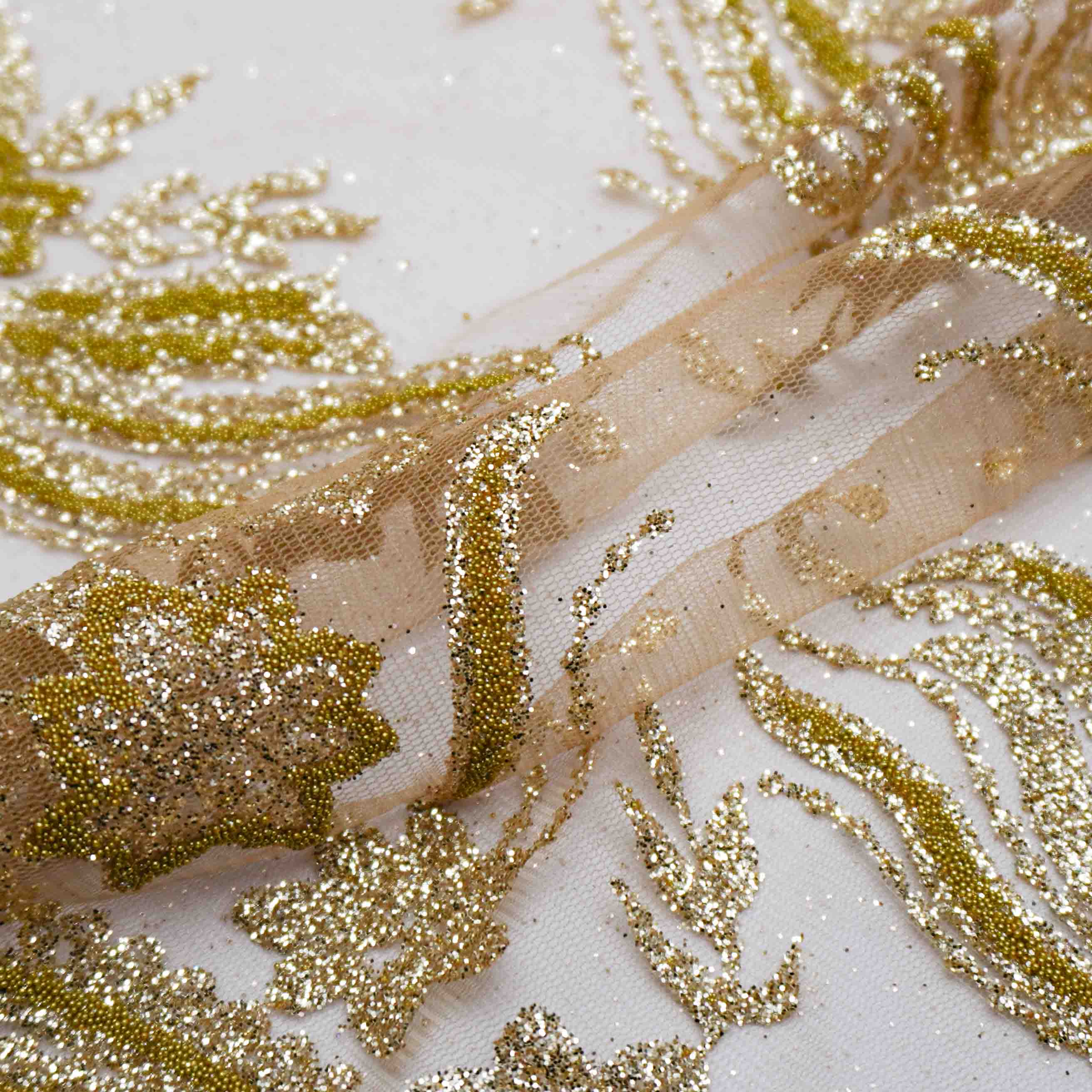 Tecido renda tule nude com glitter dourado