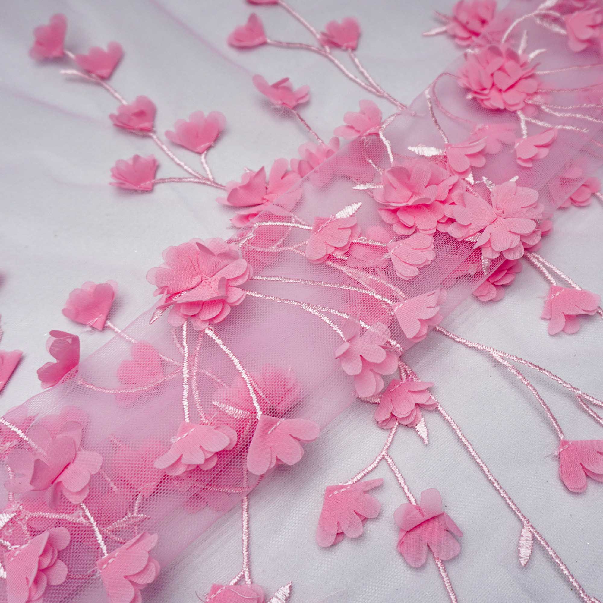 Tecido tule bordado floral 3d rosa bebe