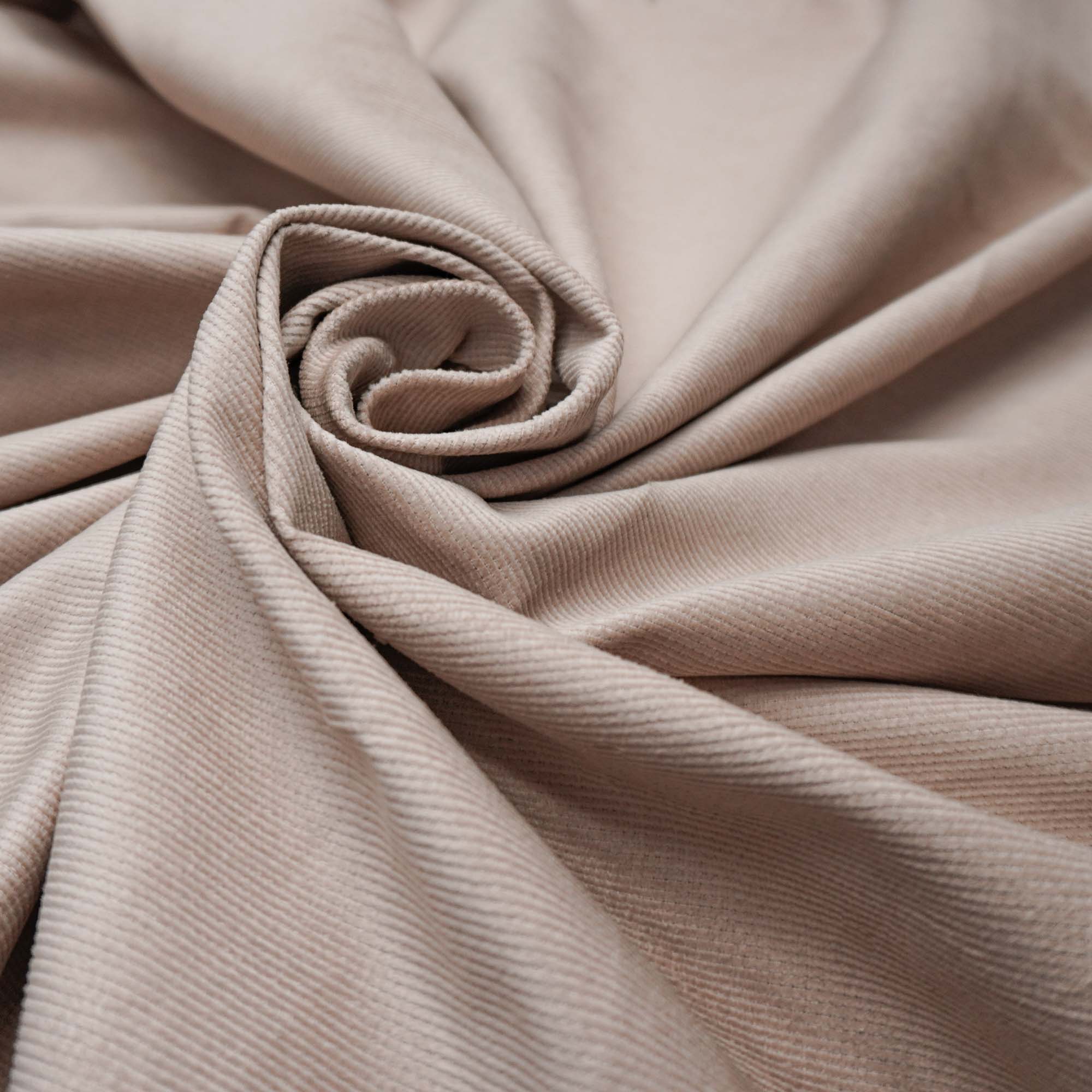 Tecido veludo cotelê com elastano rosê (outono/inverno)