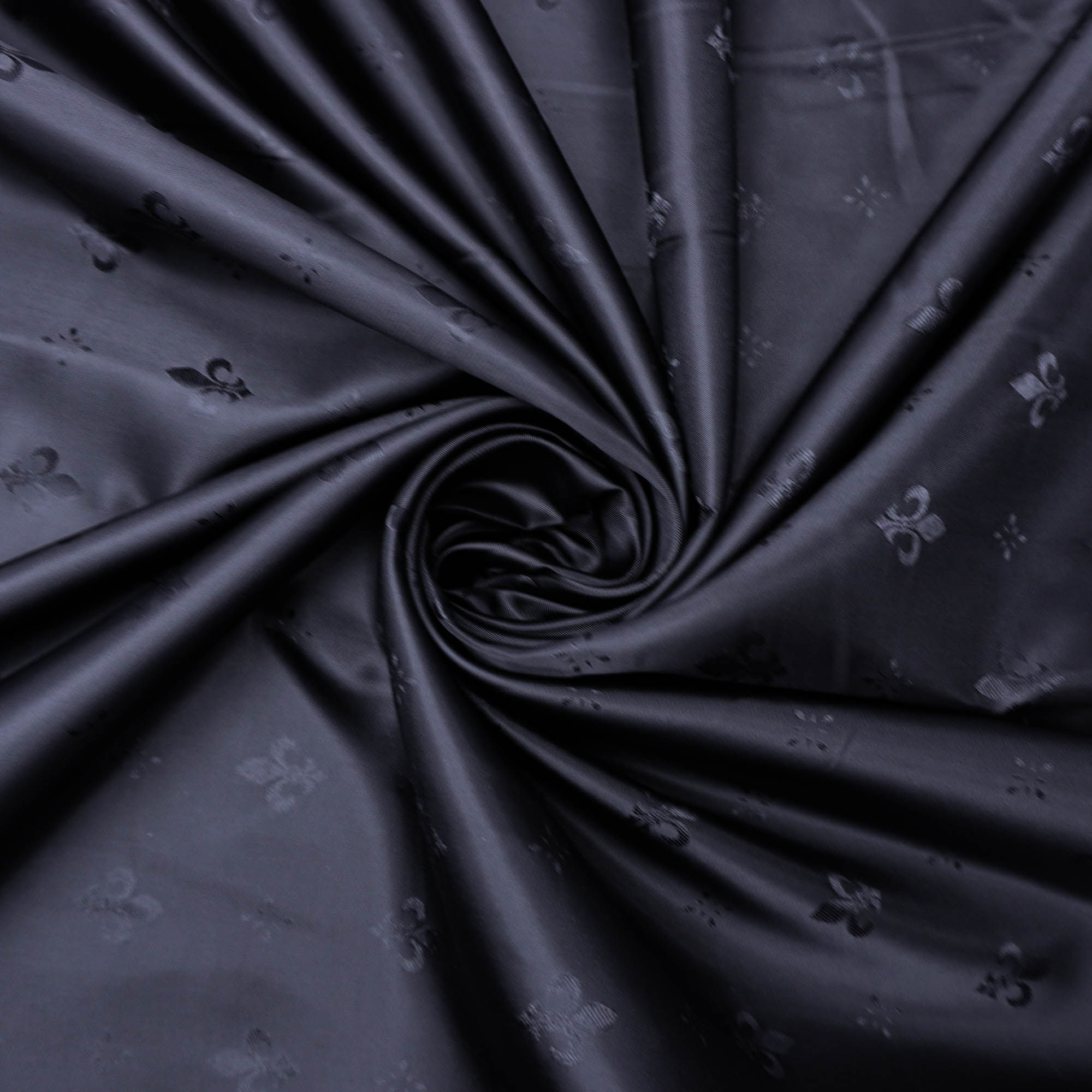 Tecido forro maquinetado flor de lis preto