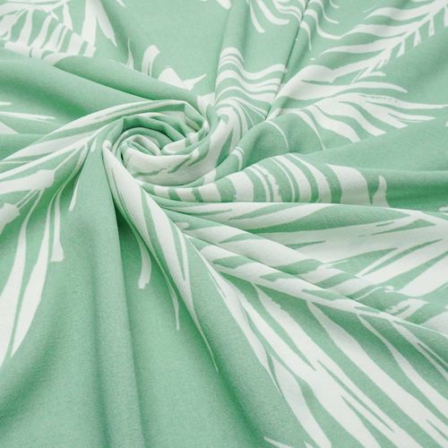 Tecido crepe leve estampado folhagem verde/branco