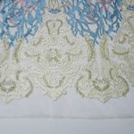 7628-TECIDO-RENDA-TULE-BORDADO-COM-PEDRARIAS-AZUL-LILAS--1-