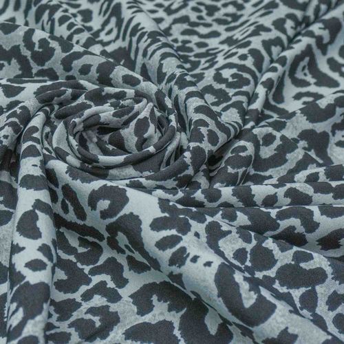 Tecido crepe musseline estampado animal print cinza