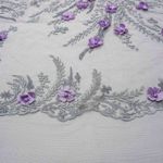 8799-TECIDO-RENDA-TULE-LILAS-ENVELHECIDO-BORDADO-FLOR-3D--1-