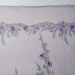 8799-TECIDO-RENDA-TULE-LILAS-ENVELHECIDO-BORDADO-FLOR-3D--4-