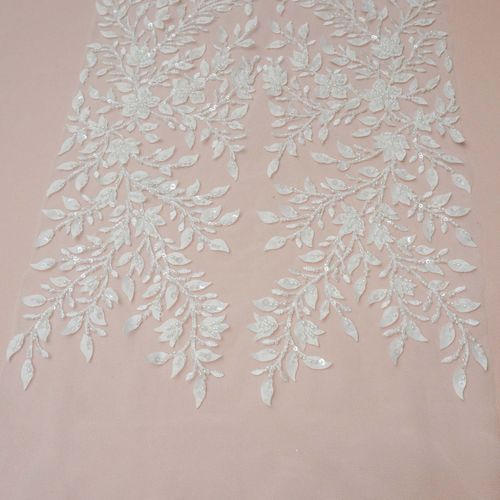 Tecido renda tule branco bordado com paetê flor 3D - und 32cm x 130cm