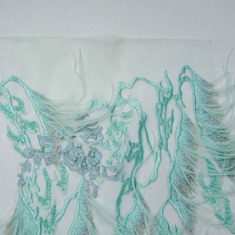 9031-TECIDO-TULE-BORDADO-COM-PEDRARIAS-E-PLUMAS-VERDE-TIFFANY--3-.jpg