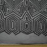 9488-TECIDO-TULE-PAETE-GEOMETRICO-PRETO--3-.jpg