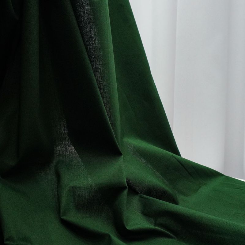 10518-TECIDO-TRICOLINE-COM-ELASTANO-VERDE-FLORESTA -4-.jpg