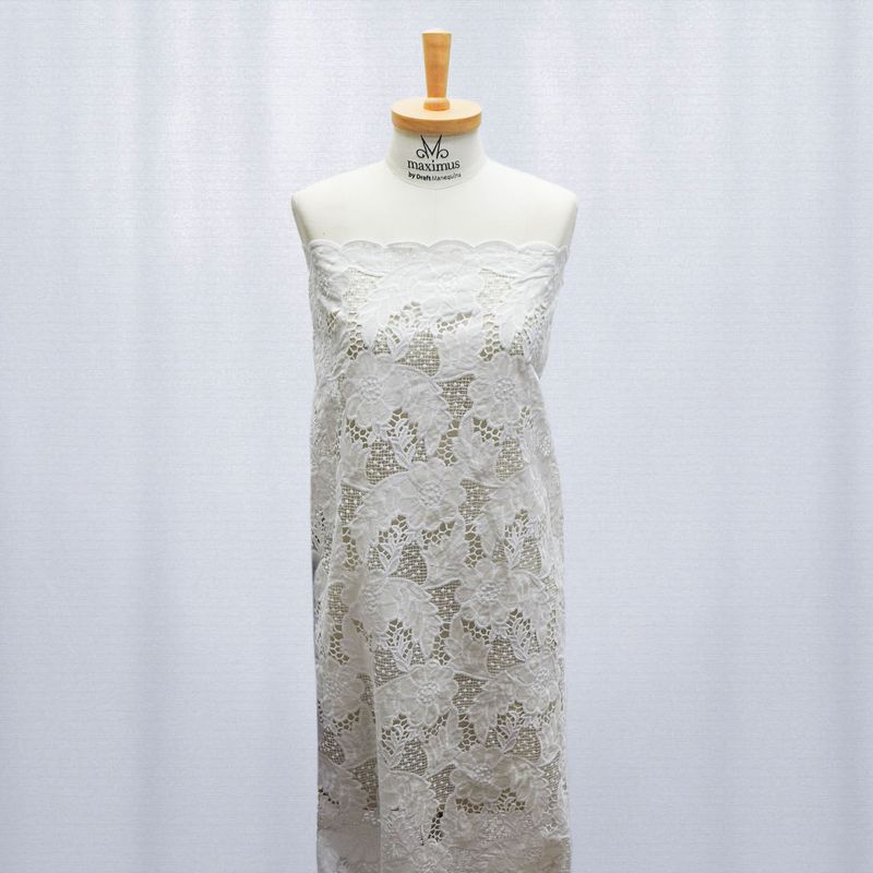 10726-TECIDO-RICHILIEU-BRANCO--4-