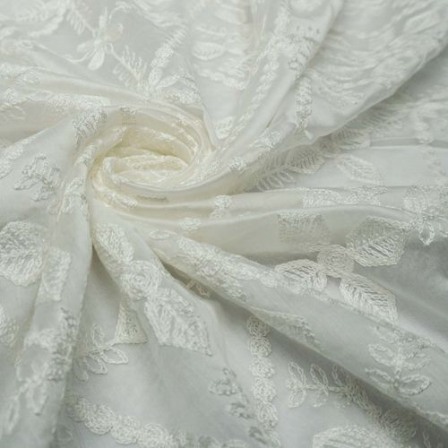 Tecido liocel bordado vintage branco