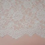 11038-TECIDO-RENDA-CHANTILLY-OFF-WHITE--1-