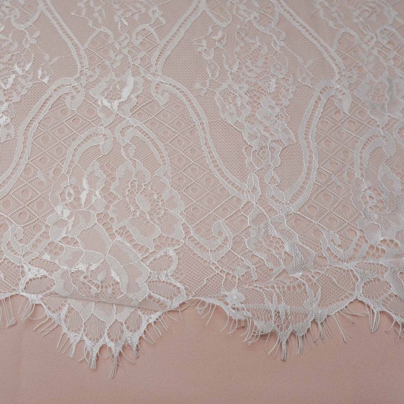 11046-TECIDO-RENDA-CHANTILLY-OFF-WHITE--1-