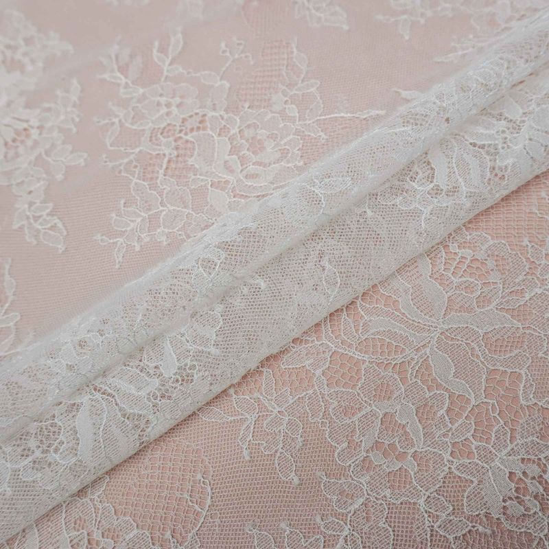 11040-TECIDO-RENDA-CHANTILLY-FIO-METALIZADO-OFF-WHITE--2-