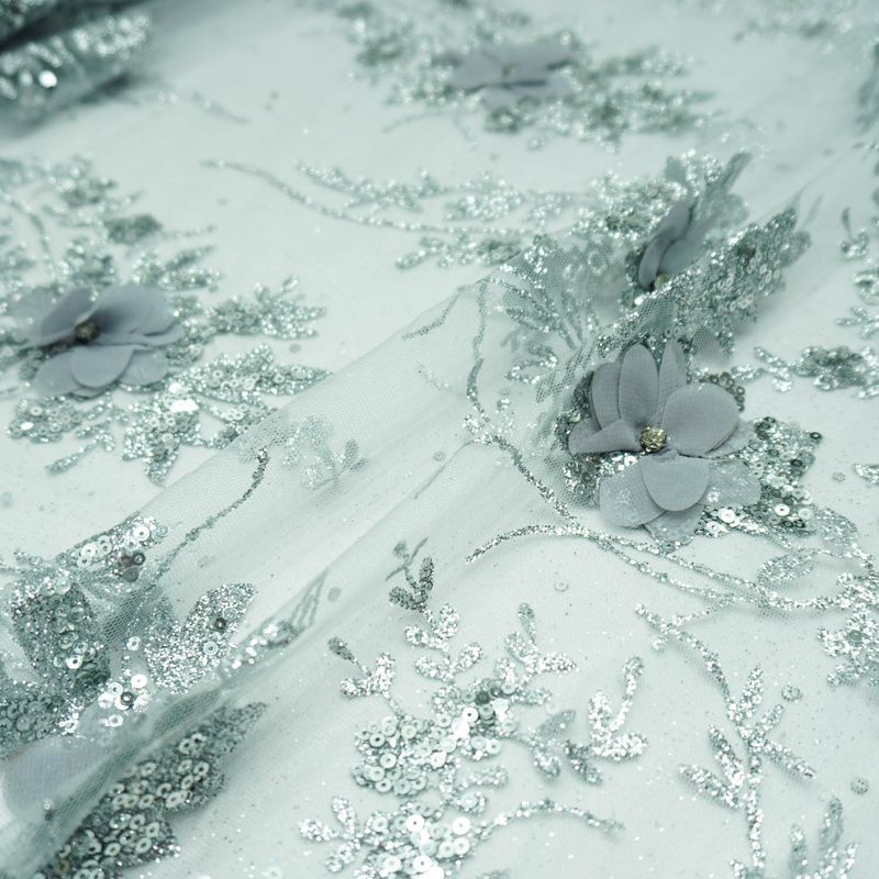 11300-TECIDO-RENDA-TULE-GLITTER-E-PAETE-COM-FLOR-3D-PRATA-2