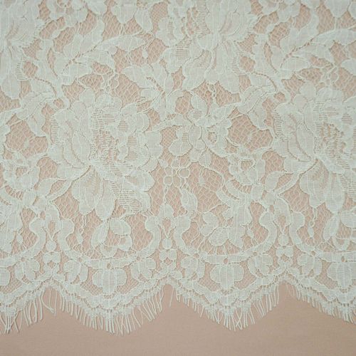 Tecido renda chantilly soutache leve (cordonê) off white - unid 300x145cm
