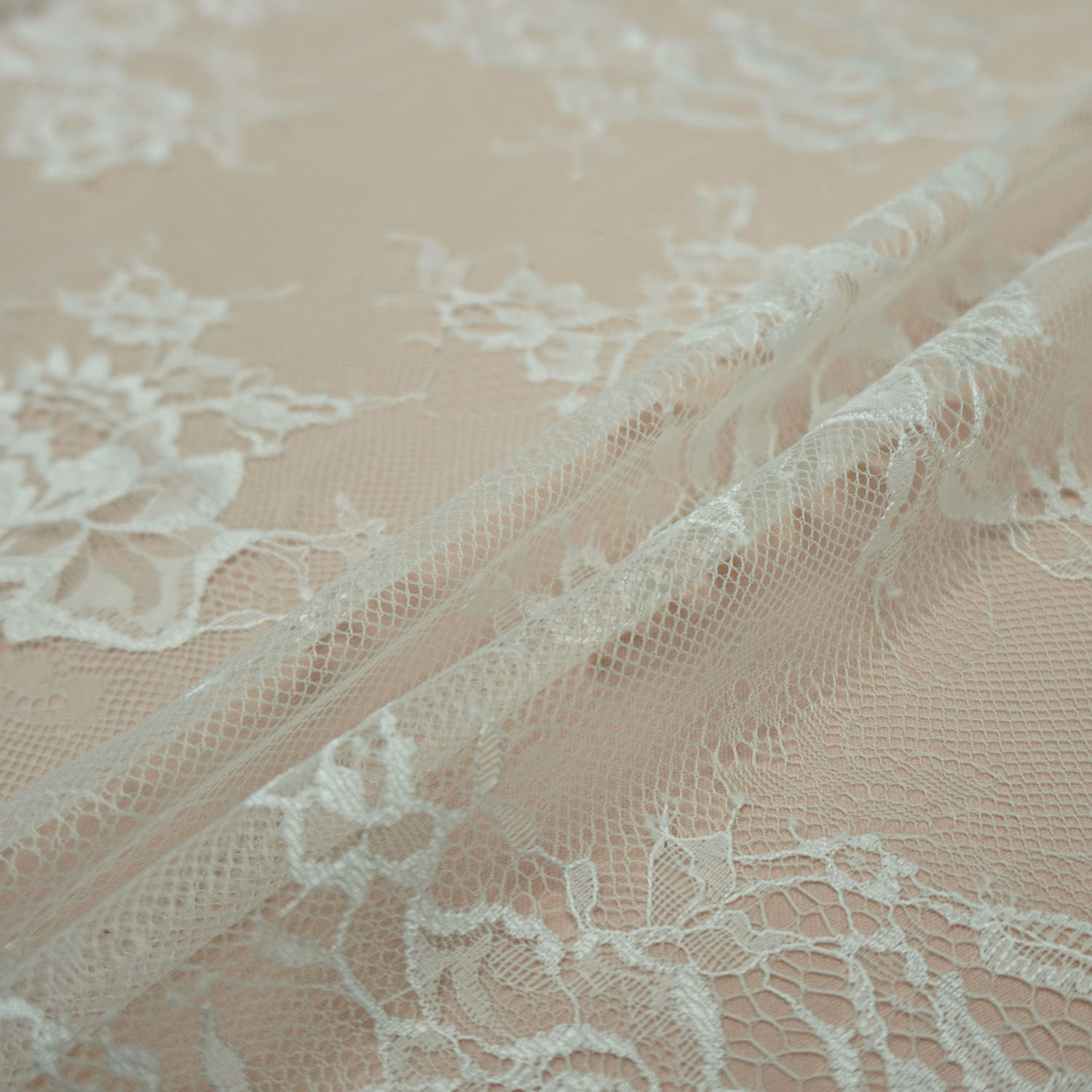 Tecido renda chantilly off white - unid 300x130 cm