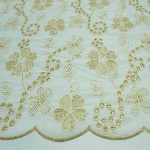 Tecido laise bordada off white