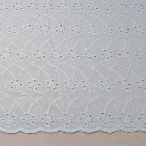 Tecido laise 100% algodão branco - und 70x130cm