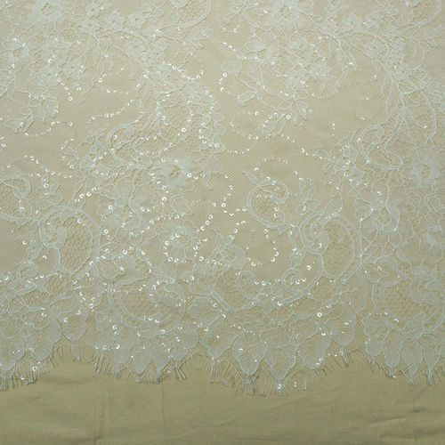 Tecido renda chantilly c/ mini paete off white - und 130x290