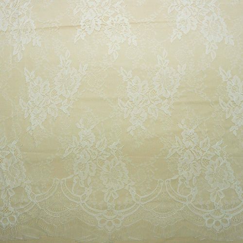 Tecido renda chantilly off white - und 310x150cm
