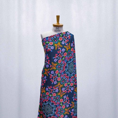 Tecido viscose azul noite estampado floral- und 120x148cm