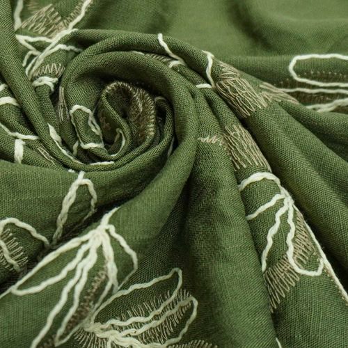 Tecido viscose bordada cordonê verde oliva