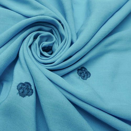 Tecido viscose bordado azul serenity